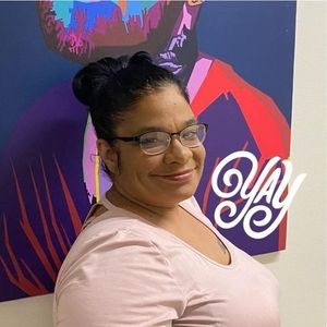 Meet your Posher, Tia